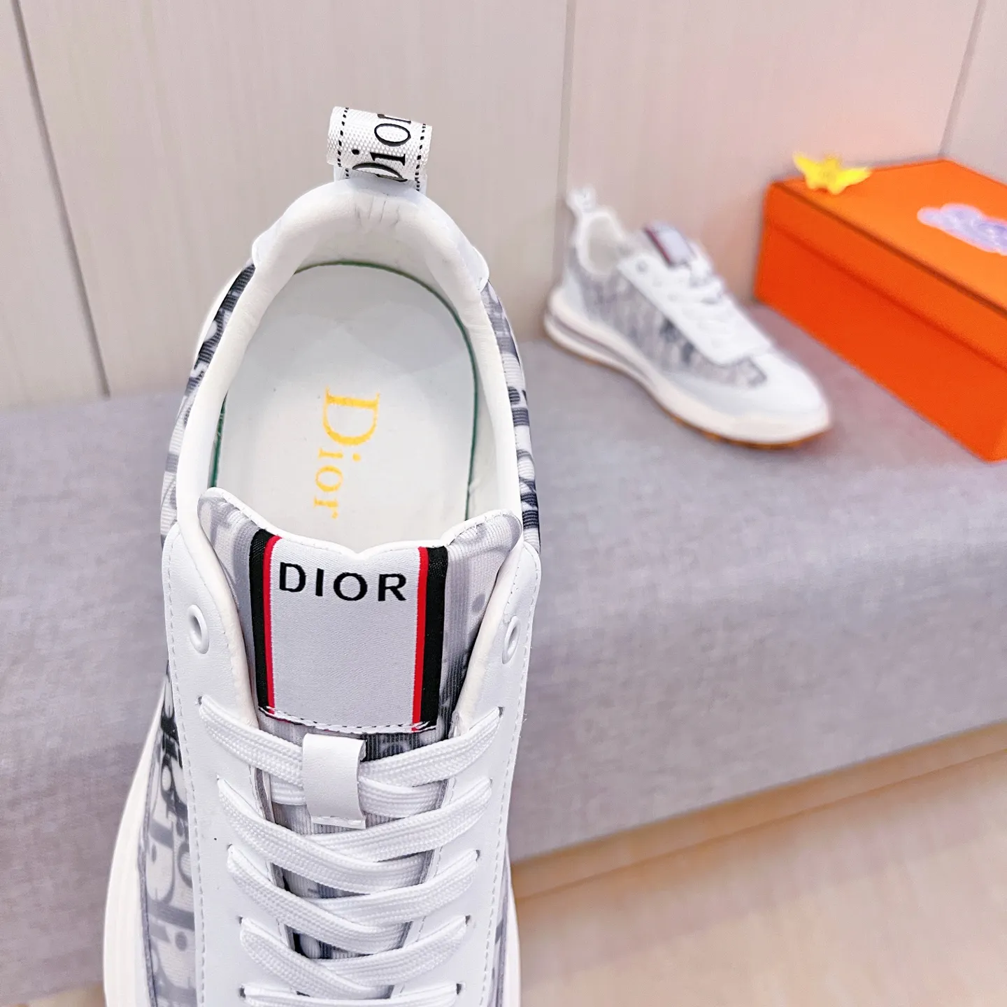 🚘🚘Factory batch 440 men's shoes💰[Dior]🔥Men's high-end brand of shoes official website 1:1 latest masterpiece: the upper is made of Italian imported first-layer cowhide with a comfortable and breathable lining➕original non-slip and wear-resistant outsole🔥, making walking more convenient and comfortable! An exclusive new model, a stunning work, a beautiful 1:1 replica [color] compared to the official quality! Create a fashionable personality to set off your uniqueness! A must-have for trendy men! Classic🔥Size: 38-44 Color: 🔥Multiple colors available🔥.